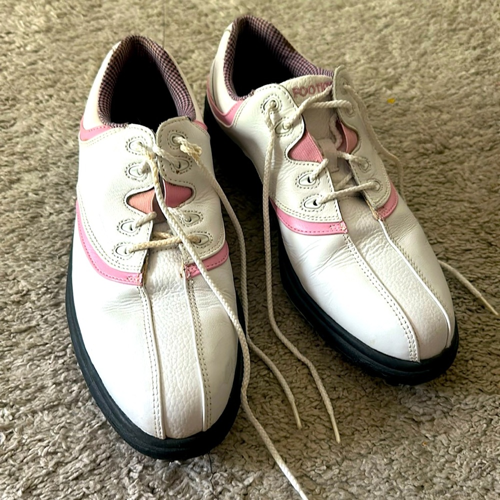 Women’s Golf Shoes!